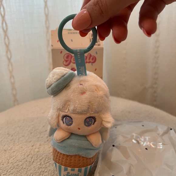 TNTSPACE Liita Rainbow Cone Series Plush Keychain pendant - Picture 1 of 6